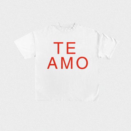 "TE AMO" TEE